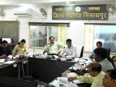 30 अप्रैल तक सभी अपूर्ण आवास पूर्ण करें: कलेक्टर संजय अग्रवाल