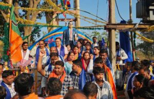 दिव्या सिंह सिसोदिया की पहल से करम्हा में बाबासाहेब प्रतिमा का अनावरण!