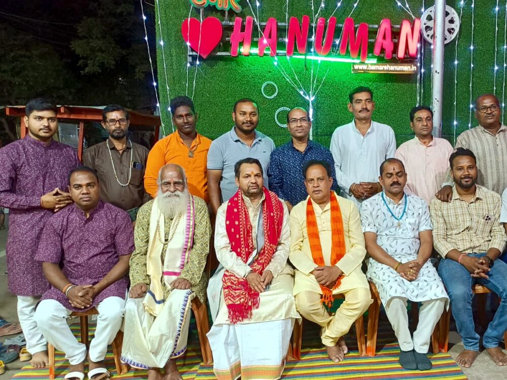 श्री सिद्ध हनुमान मंदिर की १५२ वीं महाआरती में पंडित राजू भट्ट हुए शामिल