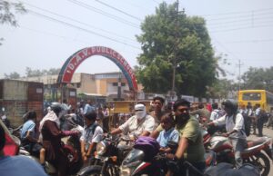 स्कूल छुट्टी के समय आदर्श नगर में जाम का संकट: पार्किंग व्यवस्था न होने से रोज बनती है खतरनाक स्थिति