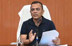 जल संरक्षण से लेकर पीएम आवास तक—कलेक्टर ने तय की टाइमलाइन, धीमी प्रगति पर होगी कार्रवाई