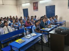 ओड़िसा सीमा के जामगांव स्कूल का शानदार प्रदर्शन: 10वीं में 85% और 12वीं में 97% परिणाम, सुजल ने गणित में 99 अंक पाकर बढ़ाया मान