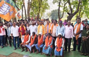 मुख्य अतिथि अशोक सोनी के नेतृत्व में चांदो-कुरडीह में ‘गांव चलो बस्ती चलो’ अभियान, ग्रामीणों की समस्याएं सुनी गईं