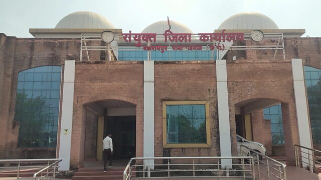 d45dad22-422e-4c19-b16c-21aaeafccdfd