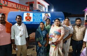 सभापति पूजा राजू सिन्हा की पहल से सेमरा (सी) को मिला नया पानी टैंकर ग्रामवासियों सहित क्षेत्र वासियों ने जताया आभार