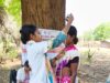 स्वस्थ बस्तर अभियान: सुदूर पीड़िया क्षेत्र में स्वास्थ्य टीम ने घर-घर पहुंचकर की स्क्रीनिंग