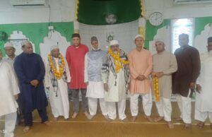 हज मे जाने वालों का अंजुमन गौसिया कमेटी द्वारा इस्तकबाल किया गया