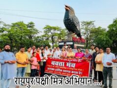 वक्ता मंच का पक्षी मित्र अभियान: निःशुल्क “सकोरे “बांटे गए पर्यावरण संरक्षण के लिए एक कदम आगे बढ़ाए