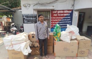 रेलवे कॉलोनी झोपड़ी क्षेत्र में अवैध पटाखों का जखीरा जब्त, आरोपी पर कार्रवाई