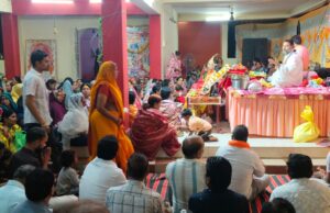 पेंड्रा के शिव मंदिर में विश्व हिंदू परिषद मातृशक्ति द्वारा 108वें हनुमान चालीसा पाठ का भव्य उद्यापन महाआरती और विशेष अनुष्ठान के साथ संपन्न हुआ
