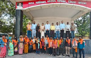 नगरपालिका प्रांगण में ‘श्रम वीरों’ का सम्मान: शाल-श्रीफल से हुआ स्वागत