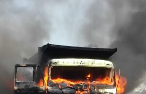 कुसमुंडा खदान में कोयले से भरी टीपर में लगी आग, चालक ने कूदकर बचाई जान