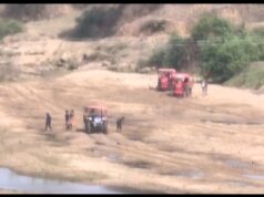 महान नदी में अवैध रेत खनन का काला खेल जारी, प्रशासन की चुप्पी से माफियाओं के हौसले बुलंद करोड़ों के पुल की नींव पर खतरा, हर दिन सैकड़ों वाहन भर रहे रेत, जिम्मेदार विभाग बना मूकदर्शक