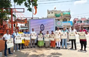 नुक्कड़ नाटक और लोकगीतों से जनगणना की प्रक्रिया महत्व और भूमिका के बारे में लोगों को किया गया जागरूक