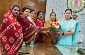 जिले के नवपदस्थ कलेक्टर पद्मिनी भोई से विधायक उत्तरी जांगड़े व कांग्रेस वरिष्ठजनों की सौजन्य मुलाकात