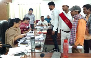 जनदर्शन में उमड़ा जनसैलाब कलेक्टर ने सुनीं 45 गंभीर शिकायतें, त्वरित निराकरण के दिए सख्त निर्देश