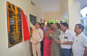 बालको राम मंदिर परिसर में नवनिर्मित सामुदायिक भवन का उद्योग मंत्री श्री लखन लाल देवांगन ने किया लोकार्पण