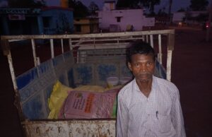 समितियों में खाद-बीज का पर्याप्त भंडारण, किसानों से समय पर उठाव की अपील अवकाश के दिन भी खुली रहेंगी सहकारी समितियां