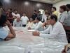 बिलासपुर प्रवास पर पूर्व मुख्यमंत्री भूपेश बघेल से कांग्रेस नेताओं ने की संगठनात्मक चर्चा