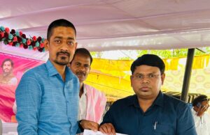 वतन चंद्राकर ने जनहित के विभिन्न मुद्दों को लेकर अपर कलेक्टर रायपुर को सौंपा ज्ञापन