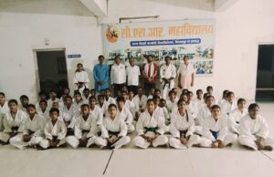 खेल खेलने से मानसिक तनाव कम होता है और एकाग्रता में सुधार होता है – जीवन मिश्रा