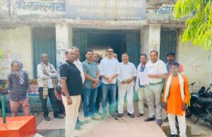 कटकोना से रजपुरिकला पहुँच एसईसीएल मार्ग को लेकर एसडीएम को सोपा ज्ञापन,जल्द सड़क निर्माण की माँग।