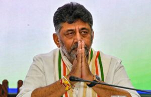 कर्नाटक में बड़ा राजनीतिक बदलाव: डीके शिवकुमार ने ली मुख्यमंत्री पद की शपथ, कांग्रेस के शीर्ष नेता रहे मौजूद