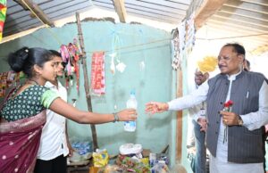 जब मुख्यमंत्री रुके एक छोटी-सी किराना दुकान पर… और सामने थी बदलाव की बड़ी कहानी