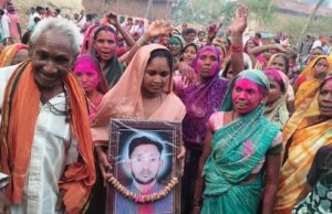 लीलर उपचुनाव में कांग्रेस समर्थित प्रत्याशी राजकुमारी हेमंत नेताम की ऐतिहासिक जीत, विधायक ओंकार साहू से की सौजन्य भेंट; गांव के विकास पर हुई चर्चा