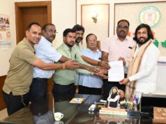 बस स्टैंड कॉम्प्लेक्स को लेकर व्यापारियों ने सौंपा ज्ञापन, यथावत रखने की रखी मांग
