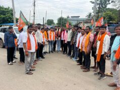 ऐतिहासिक नगरी बारसूर आगमन पर भाजयुमो प्रदेश अध्यक्ष राहुल टिकरिहा का युवा मोर्चा कार्यकर्ताओं ने किया आत्मीय स्वागत