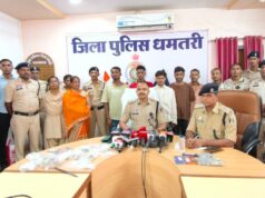 धमतरी पुलिस की बड़ी सफलता : चोर गिरोह से लगभग 24 लाख रुपये के सोना-चांदी के आभूषण, नगदी एवं वाहन बरामद, पूरा गैंग गिरफ्तार