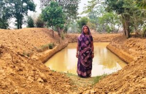 मनरेगा के डबरी से मिली आत्मनिर्भता की नई राह, सब्जी उत्पादन से बढ़ी आय