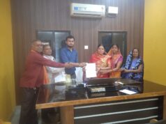 आश्वासन नहीं समाधान चाहिए, जनपद अध्यक्ष को खैरा भाठाखार से बाईपास सड़क बनाने पंचायत प्रतिनिधियों ने सौंपा मांग पत्र