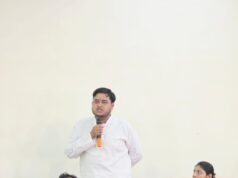 अभाविप सरगुजा विभाग के विभाग संयोजक पलाश पाण्डेय और जिला संयोजक रौनी मिश्रा