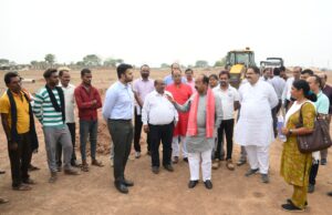 उप मुख्यमंत्री श्री अरुण साव ने इंटिग्रेटेड स्पोर्ट्स स्टेडियम का किया स्थल निरीक्षण, कुछ दिनों पहले शुरू हुआ है काम