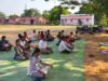 ‘योग भगाए रोग’: कोमाखान हाई स्कूल मैदान में गूंजा ‘ॐ’, शिक्षक और विद्यार्थियों ने उत्साह के साथ मनाया अंतर्राष्ट्रीय योग दिवस