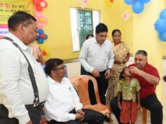 लखनपुर सामुदायिक स्वास्थ्य केंद्र में कैबिनेट मंत्री राजेश अग्रवाल ने किया प्लस पोलियो अभियान का शुभारंभ।