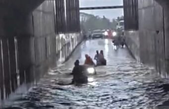 कुसमुंडा के कुचेना में बना अंडरब्रिज बारिश में बना मुसीबत, जलभराव से यातायात प्रभावित; स्थानीय लोगों ने उठाई निकासी व्यवस्था सुधार की मांग