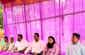 जिला प्रशासन की विशेष पहल पर गादीरास में लगा निःशुल्क मेगा मेडिकल कैंप