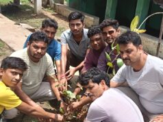 कुदमुरा बस स्टैंड परिसर में युवाओं ने किया फलदार पौधा रोपण, “एक पेड़ मां के नाम” को दिया बल