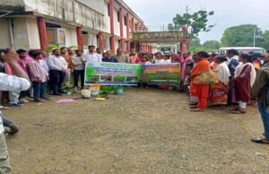 प्राकृतिक खेती की ओर बढ़ता बीजापुरः खाद के लिए आत्मनिर्भर बने किसान, 500 से अधिक कृषक हो रहे लाभान्वित