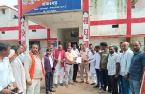 आशीष यादव सहित अन्य के खिलाफ दर्ज एफआईआर की निष्पक्ष जांच की मांग, सर्व यादव समाज ने एसपी के नाम सौंपा ज्ञापन