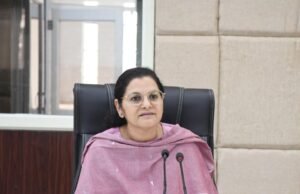 कलेक्टर की सख्ती: घटिया निर्माण पर नहीं होगी कोई रियायत, लापरवाह ठेकेदार होंगे ब्लैकलिस्ट