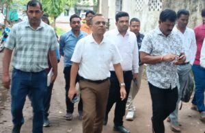 कलेक्टर ने सिवनी स्थित कोसा कारखाना एवं ककून बैंक का किया निरीक्षण महिलाओं को विभागीय योजनाओं से जोड़ने,कोसा धागाकरण एवं हथकरघा बुनाई प्रशिक्षण को वृहद स्तर पर संचालित करने के दिए निर्देश