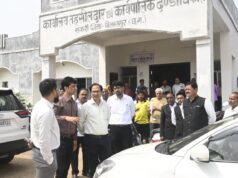 कलेक्टर ने दो तहसीलों का किया औचक निरीक्षण राजस्व प्रकरणों के समयबद्ध निराकरण पर दिखाई सख्ती