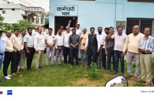कोंडागांव जिला में सभी शिक्षक संगठनों के द्वारा जिला स्तरीय बैठक कर्मचारी भवन फरसगांव में संपन्न ।