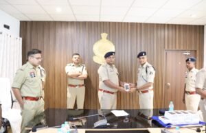 स्मार्ट पुलिसिंग की ओर एक और कदम : विवेचना अधिकारियों को स्मार्ट डिवाइस वितरित l