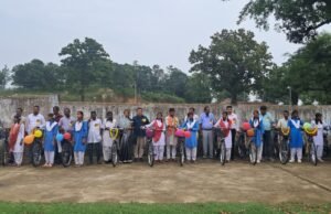 उत्साह और उल्लास के साथ मनाया गया संकुल स्तरीय शाला प्रवेश उत्सव, नवप्रवेशी विद्यार्थियों का तिलक लगाकर किया स्वागत