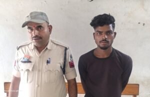 चोरी के मामले में आरोपी गिरफ्तार, 01 नग तिरपाल जप्त।